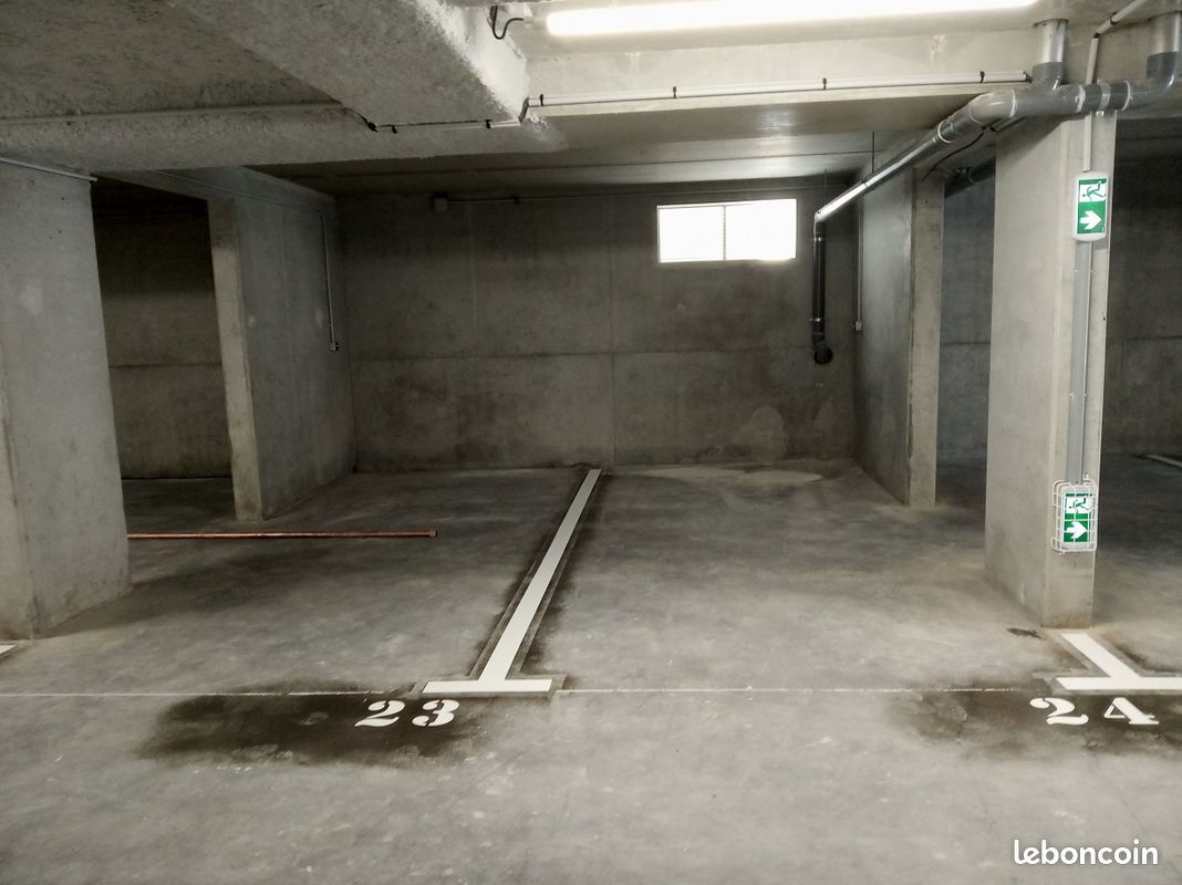 Parking 8 m² · aux Sables-d'Olonne · 8 m² · 38 000 €