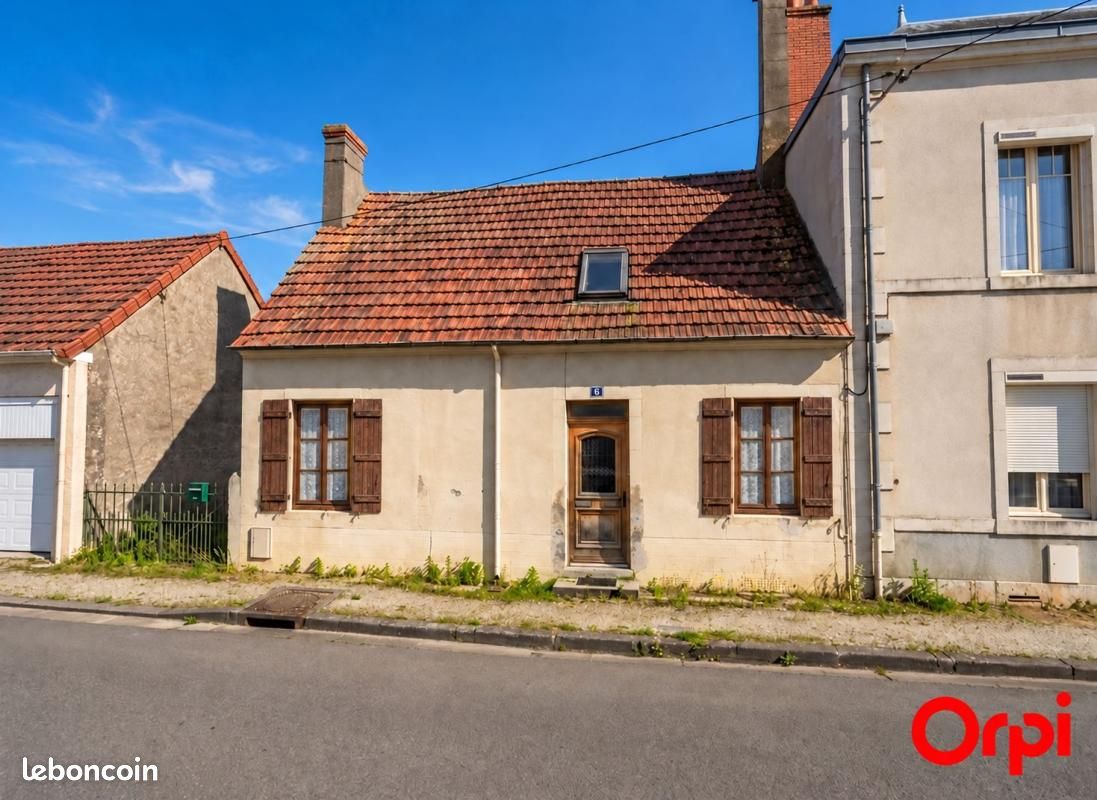 Maison 4 pièces 77 m² · à Sancoins · 77 m² · 30 000 €