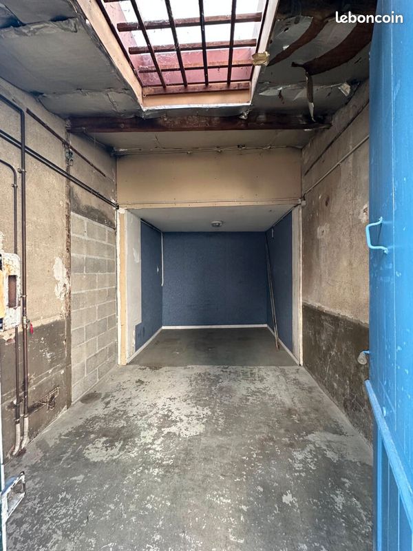 Parking 1 pièce 17 m² · à Orléans · 17 m² · 100 €/mois
