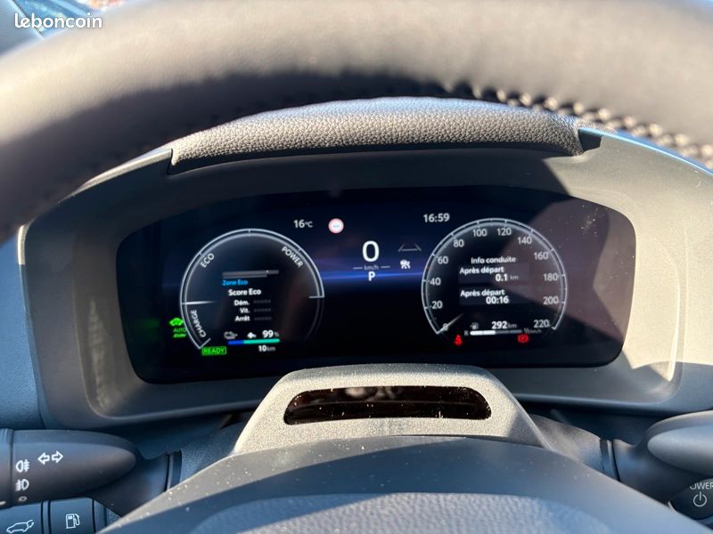 Toyota C-HR 2.0 PHEV 225 Graphic MY26 (image 16)