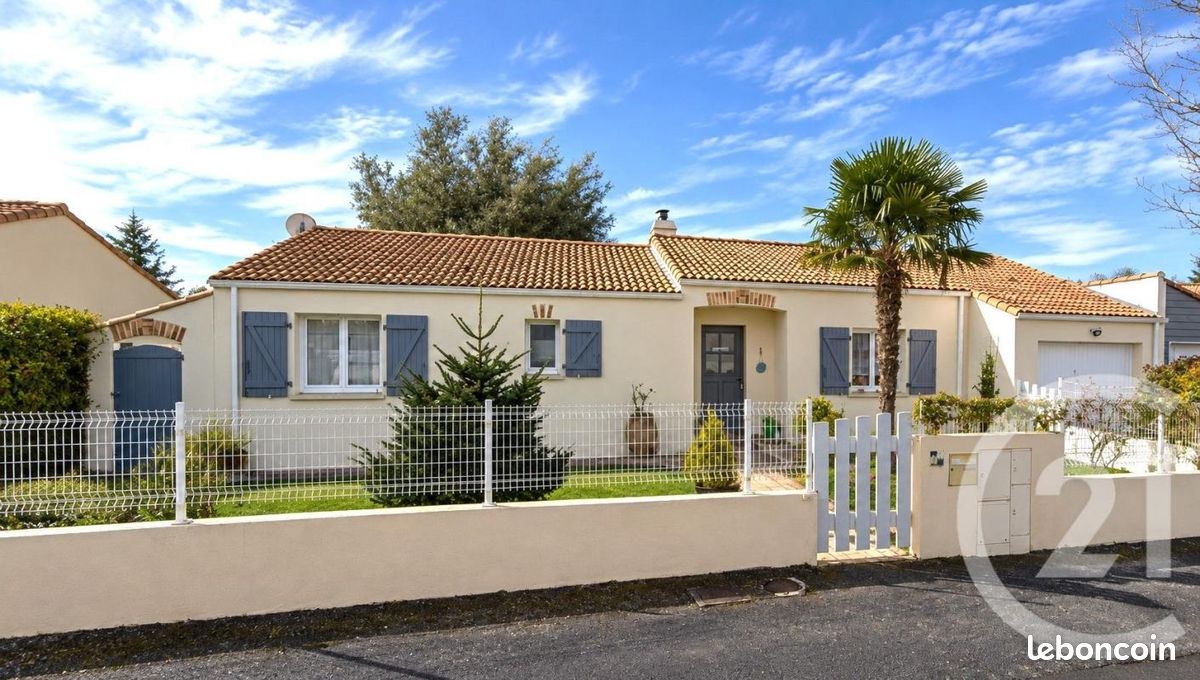 Maison 5 pièces 120 m² · à Saint-Martin-des-Noyers · 120 m² · 287 550 €