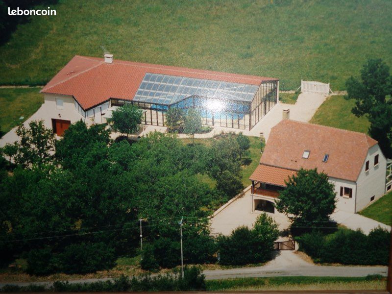 Maison 21 pièces 372 m² · à Gourdon · 372 m² · 699 000 €