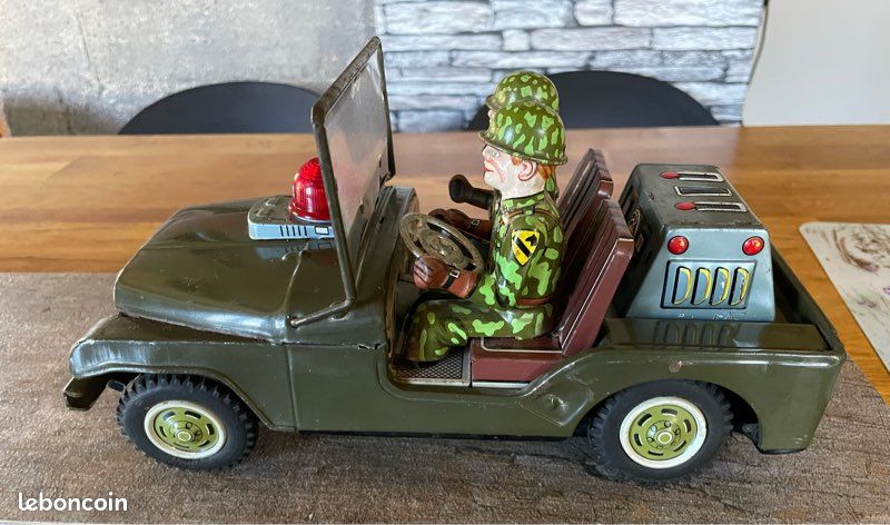 Jouet Ancien Voiture Américaine à Friction - Tôle - Époque JEP/CIJ/CR - Occasion