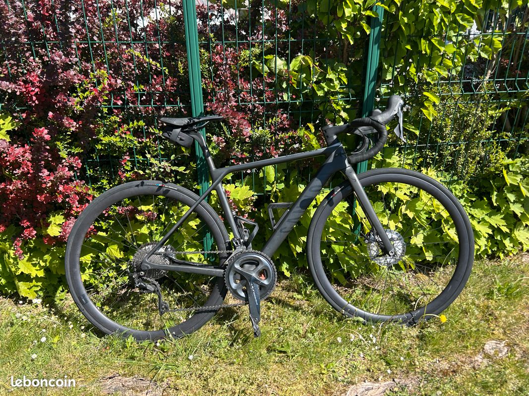 Canyon Ultimate CF SL 8 (image 1)