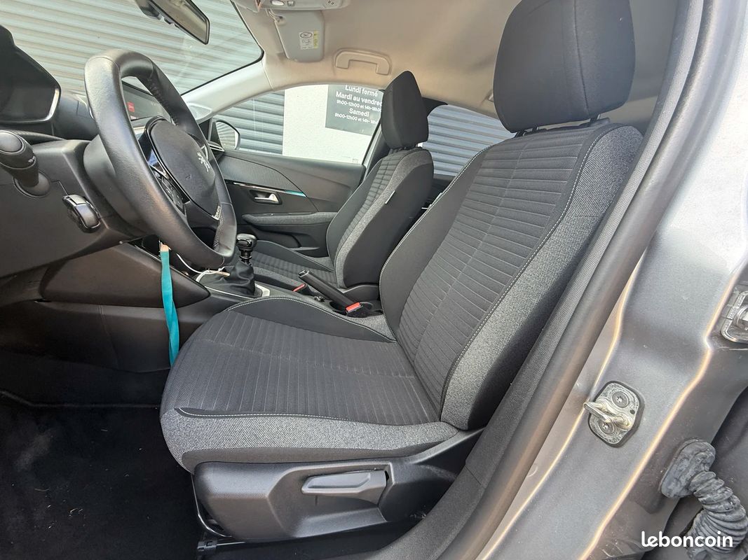 Peugeot 208 II Style (image 11)