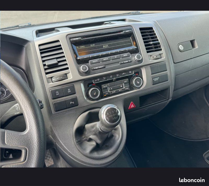 Volkswagen T5 Multivan 140 cv (image 2)