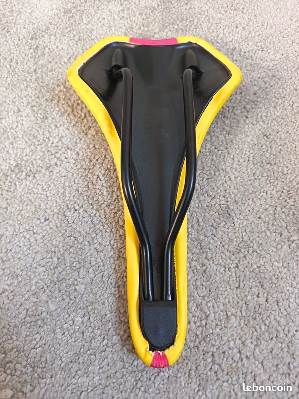 Vintage Selle Italia siège en fibre de carbone gel écoulement selle