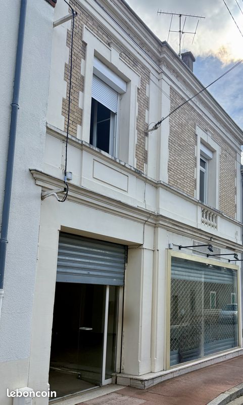 Immeuble 7 pièces 244 m² · à Gien · 244 m² · 158 000 €