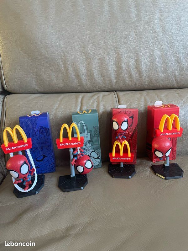Spiderman figurines (image 2)