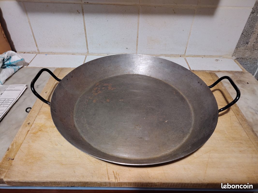 Poêle à paella (image 1)