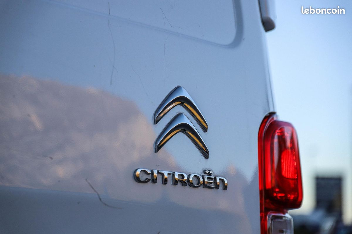 CITROEN JUMPY M 2.0 BlueHDi 180 EAT8 III FOURGON Driver CAMERA GPS (image 32)