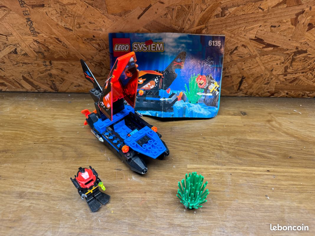 6135 - Lego Spy Shark (image 3)