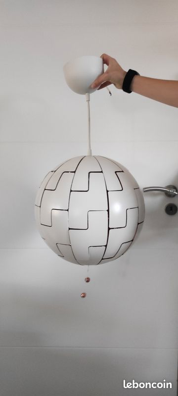 Lampe boule suspension IKEA (image 2)