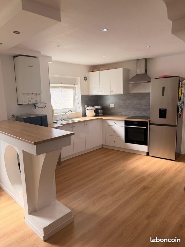 Appartement 5 pièces 90 m² · à Saint-Chamond · 90 m² · 740 €