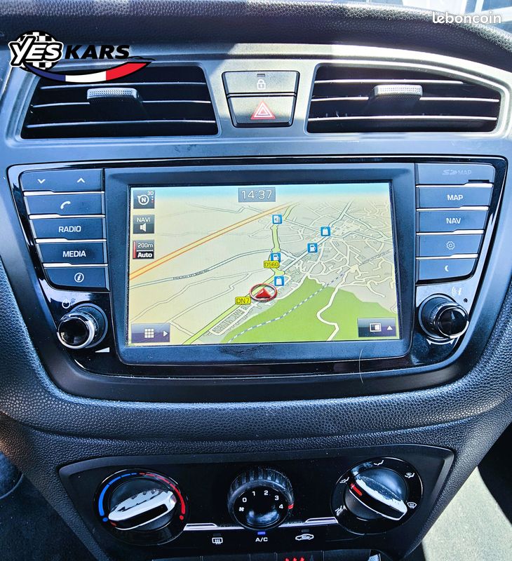 HYUNDAI i20 1.2 84 GO Navi/SUIVI COMPLET RESEAU/MOTEUR A CHAINE (image 10)