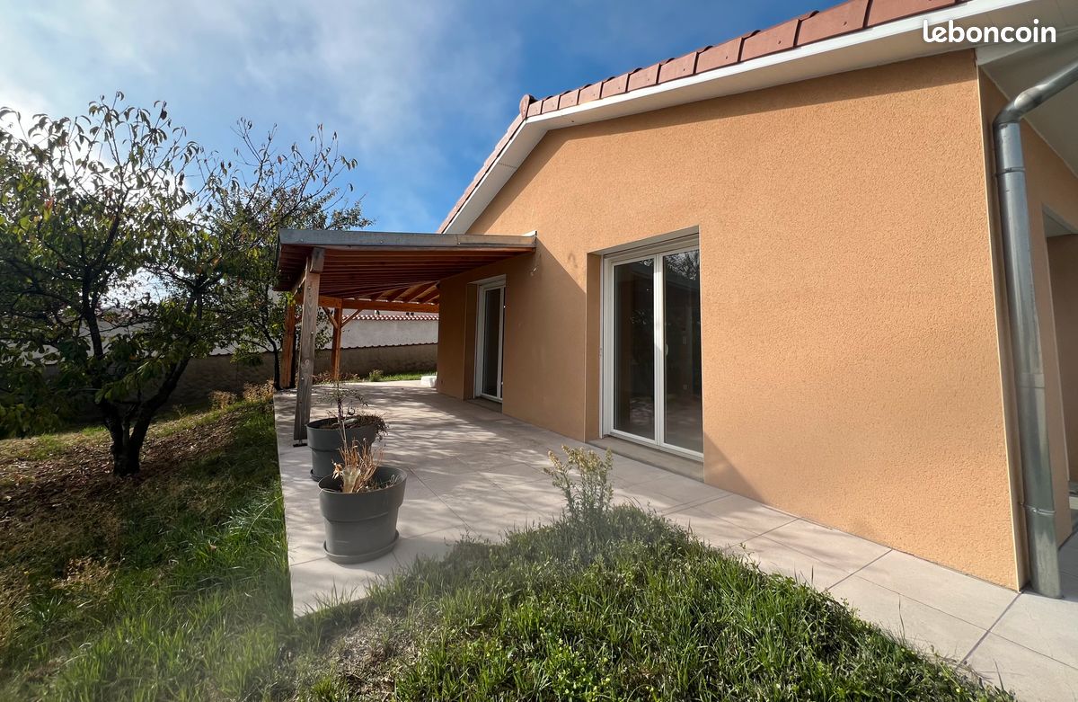Maison 4 pièces 118 m² · à Montbrison · 118 m² · 1 350 €/mois