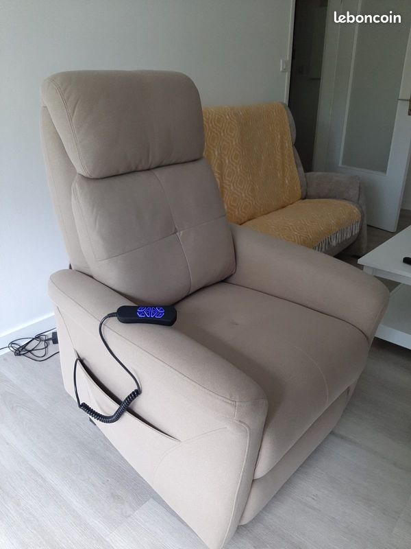 Fauteuil relax (image 1)