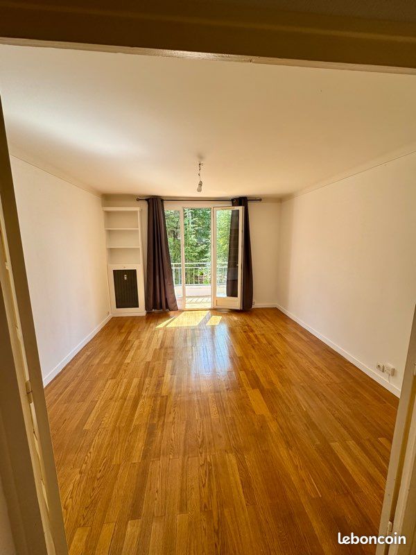 Appartement 3 pièces 57 m² · à Saint-Étienne · 57 m² · 79 000 €