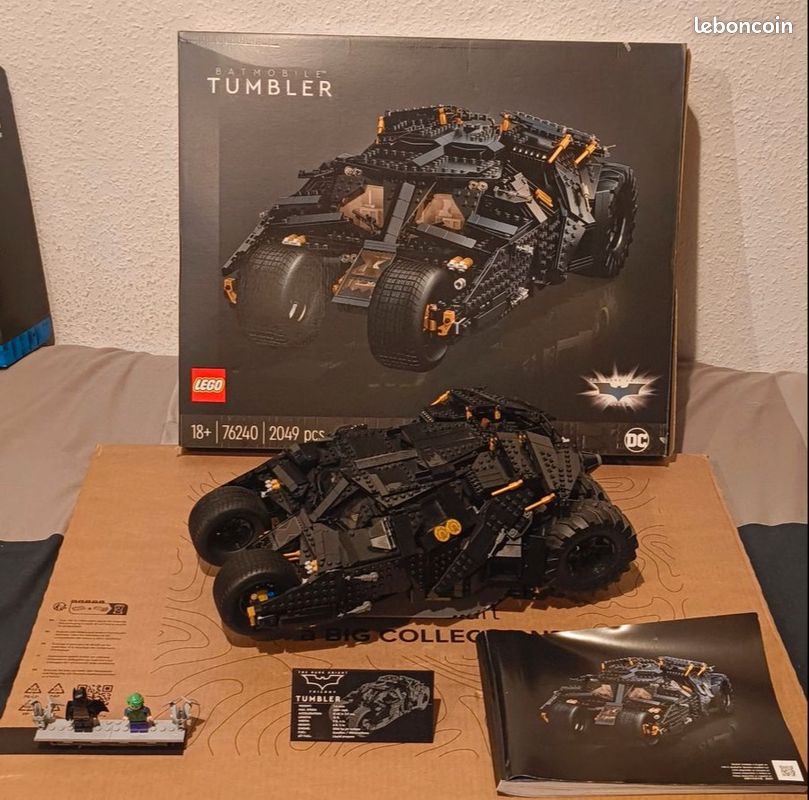 LEGO Batman Tumbler - #76240 (image 1)