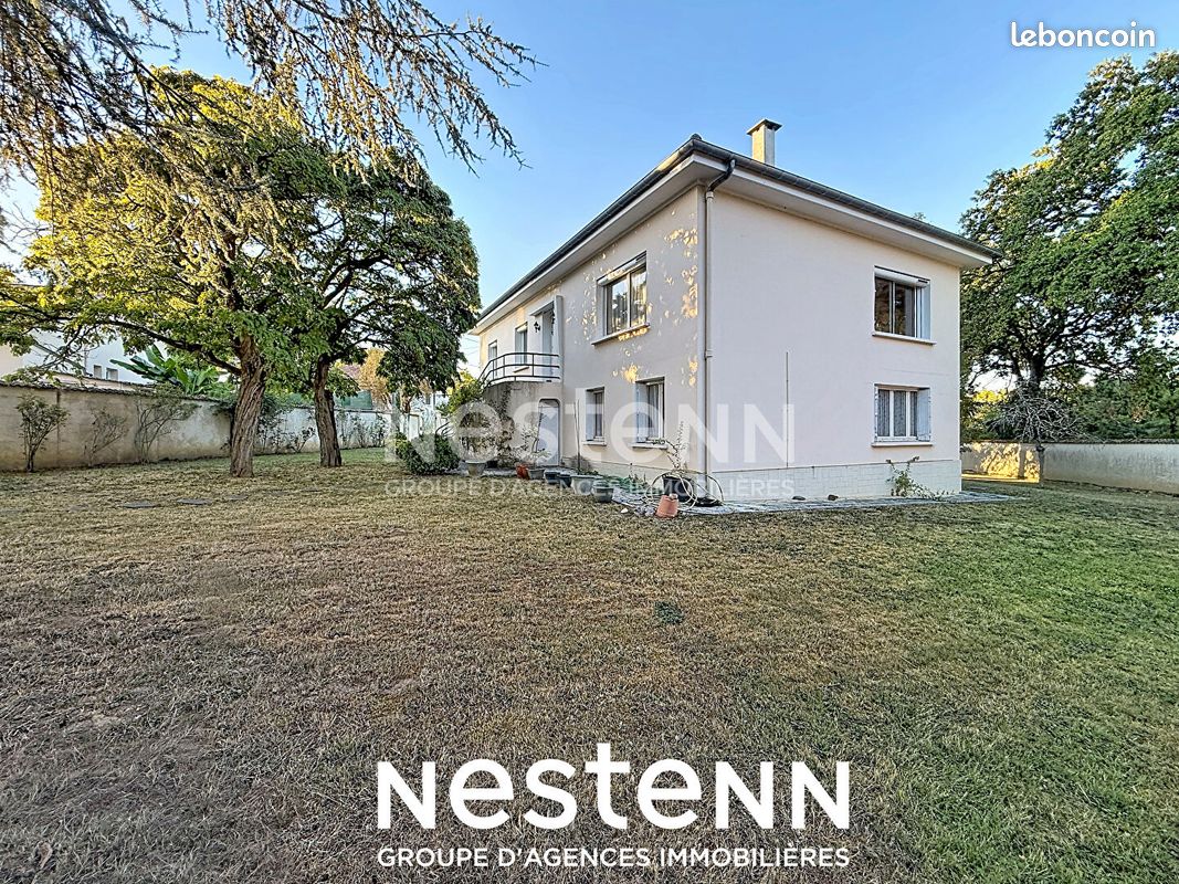 Maison 9 pièces 200 m² · à Nérac · 200 m² · 207 000 €