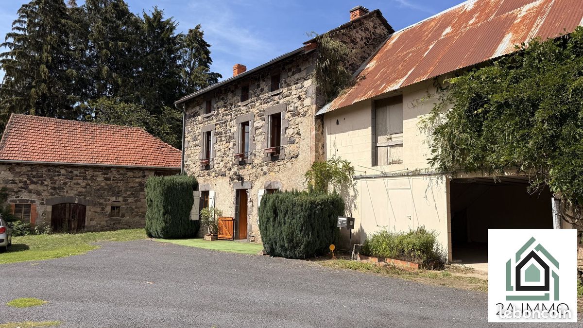 Maison 6 pièces 156 m² · à Saint-Ours · 156 m² · 270 000 €