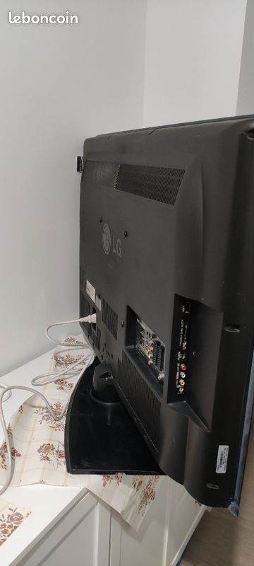 TV LG 37LH5010 pour pièces (image 8)