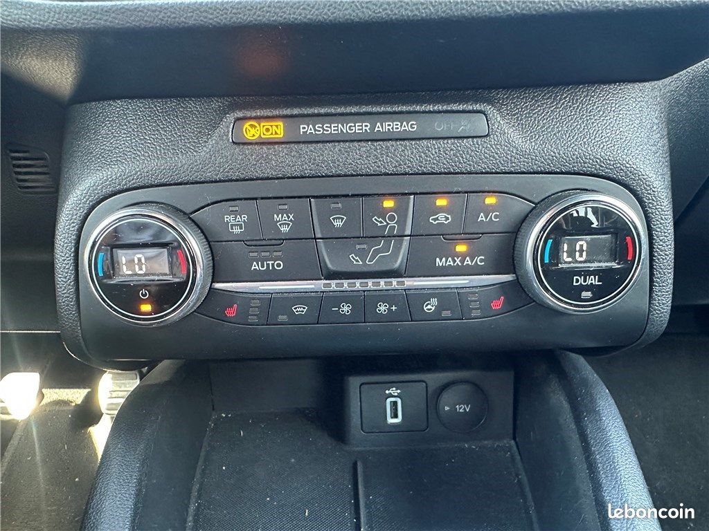 Ford Focus IV 2.0 ECOBLUE 150 S&S ST Line (image 18)