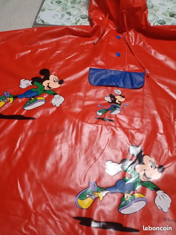 Poncho pluie Mickey rouge ans taille grand Vêtements