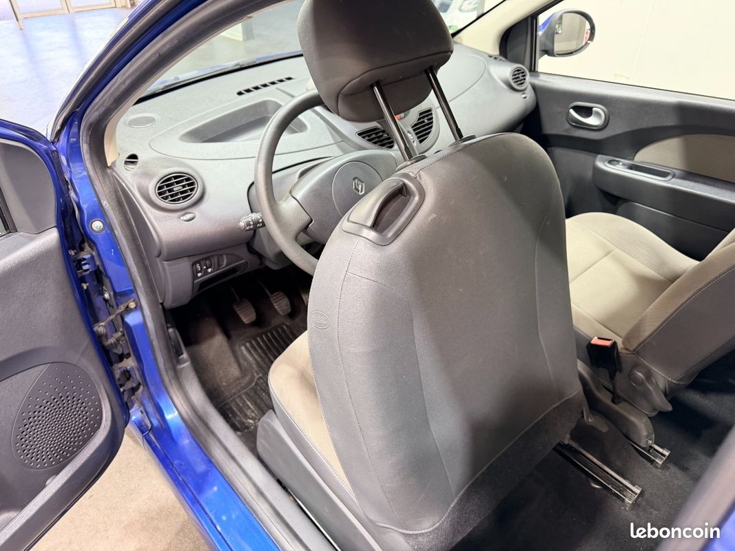 Renault TWINGO II Expression (image 15)