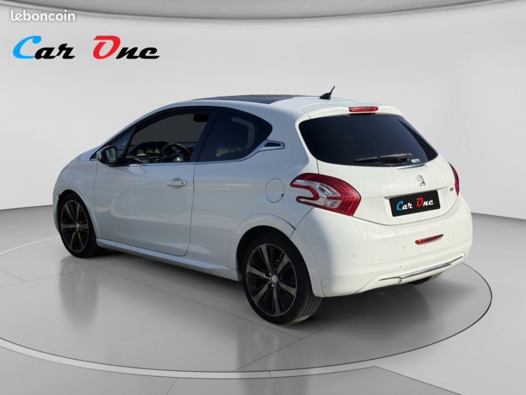 Peugeot 208 1.6 e-HDi 92cv XY Toit Panoramique (image 8)