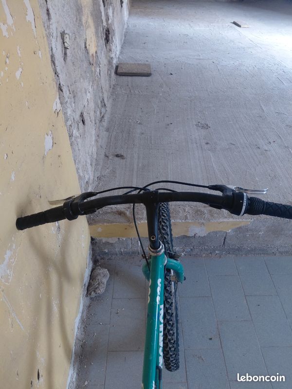 Vélo décathlon Rockrider 320 (image 2)