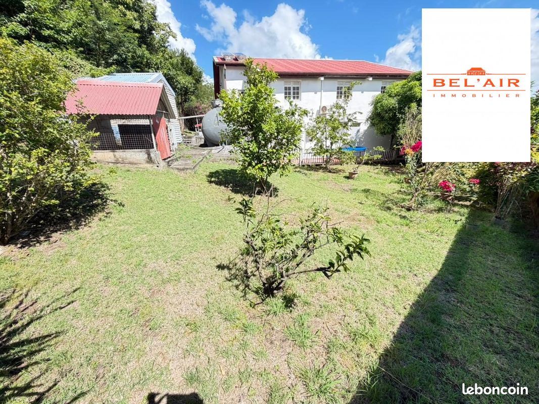 Maison 6 pièces 239 m² · à Sainte-Luce · 239 m² · 350 000 €