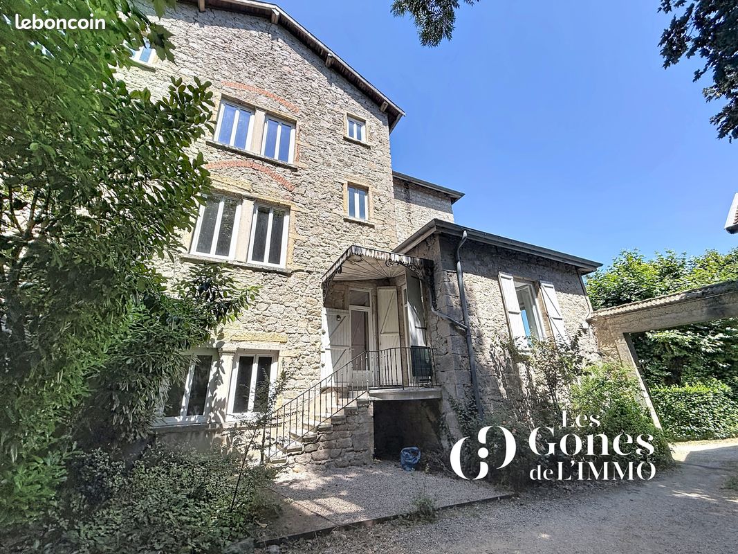 Appartement 2 pièces 40 m² · à Charbonnières-les-Bains · 40 m² · 770 €/mois