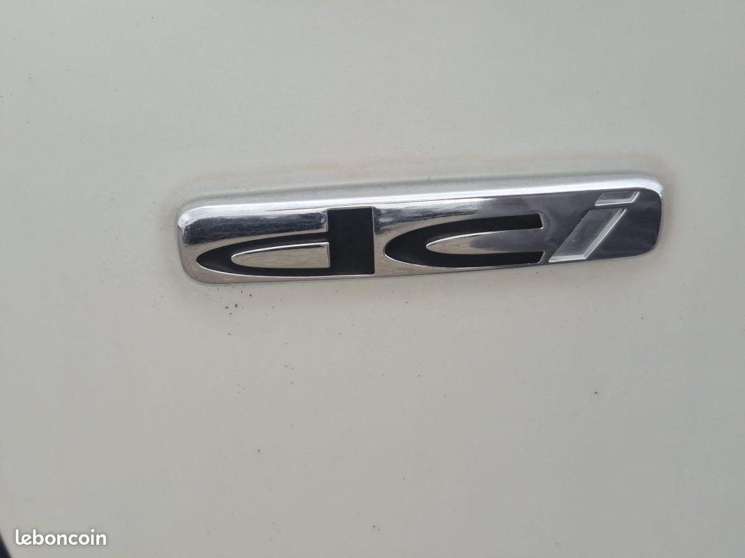 LIGIER IXO 2011 Diesel sans permis bon état de marche (image 12)