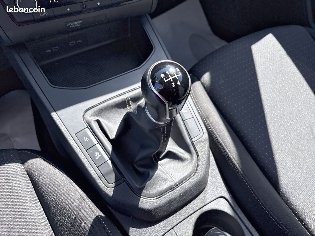SEAT Ibiza 1.0 TSI 95 ch S/S BVM5 Copa (image 15)