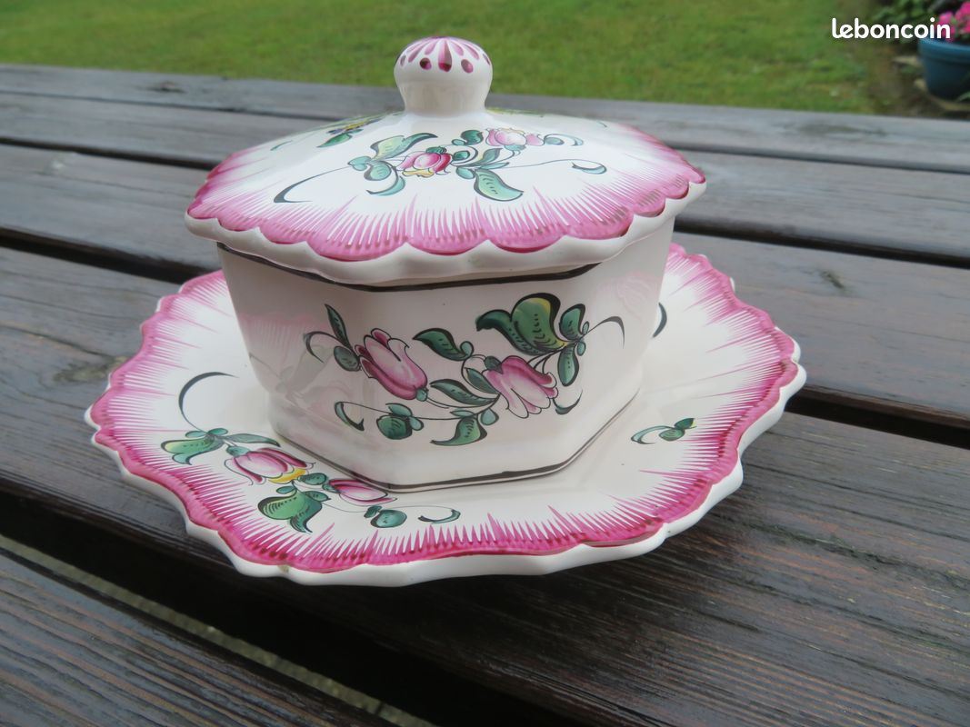 VINTAGE - Boîte/Bonbonnière en faïence avec sa soucoupe à décor de l'est - Strasbourg signé C.H(XXé) (image 2)