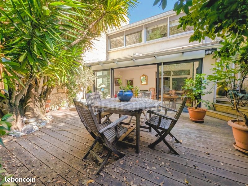 Maison 5 pièces 151 m² · à Bordeaux · 151 m² · 884 000 €