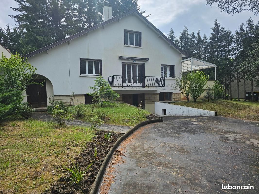 Maison 6 pièces 230 m² · à Neuville-sur-Oise · 230 m² · 525 000 €