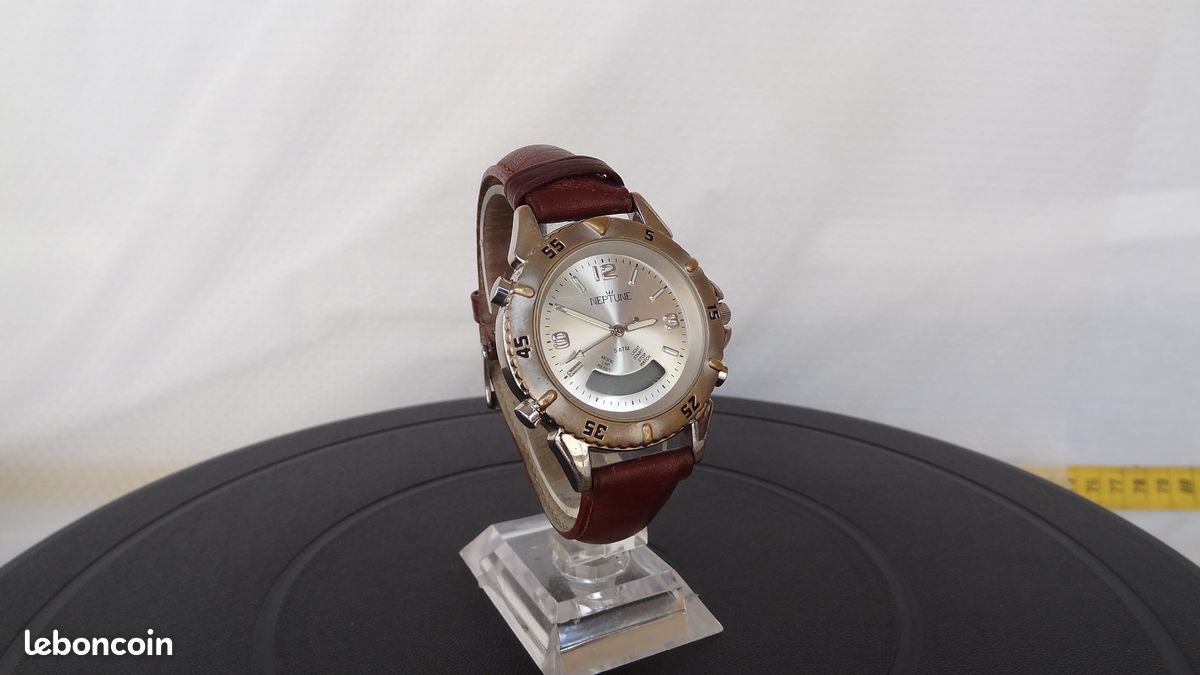 Montre Neptunus Classique 1993 - Quartz, étanche 200m, Acier - Neuf Avec Boîte, Fabrication Suisse