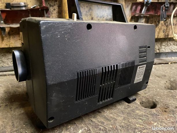 Projecteur Rony model LSP-511 (D'occasion) à pour CHF 1 – avec