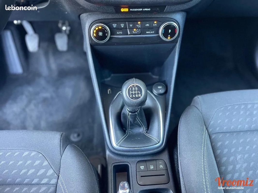 Ford Fiesta 1.0 SCTI 125 MHEV HYBRID TITANIUM (image 13)
