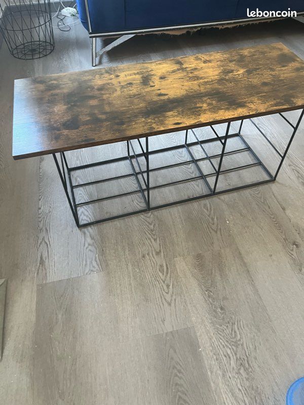 Table (image 1)