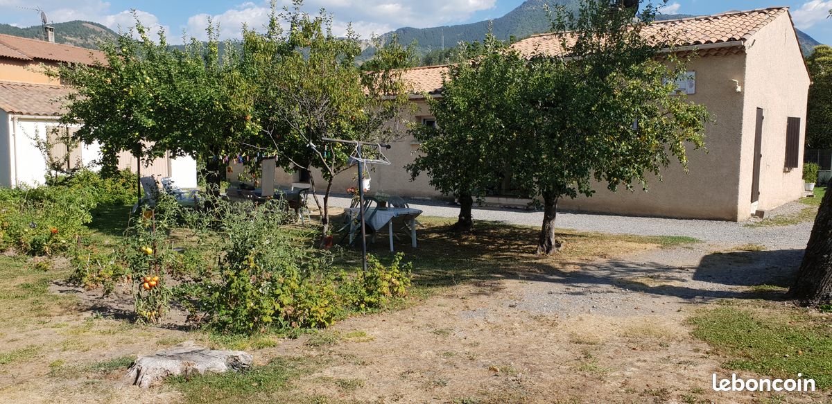 T2 à Digne dans un quartier résidentiel calme non loin du centre ville (image 9)