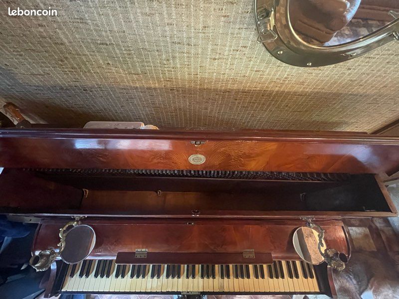 Piano Bar 🎹 🍸 (image 10)