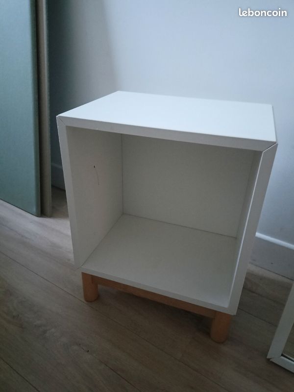 Table de chevet (image 1)