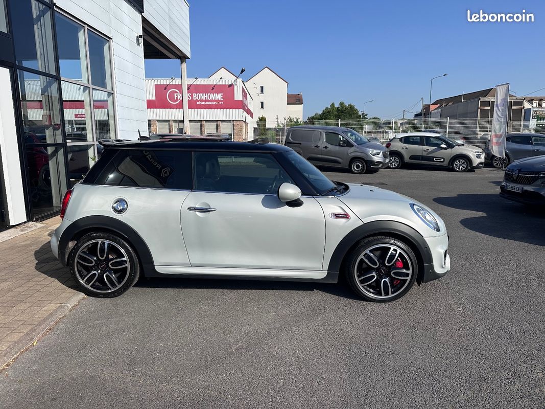 MINI HATCH 3 PORTES F56 LCI 231 ch John Cooper Works BVA8 Finition JCW Pro (image 10)