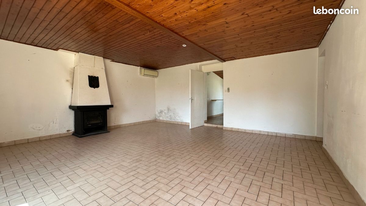 Maison 3 pièces 76 m² · à Poiroux · 76 m² · 165 000 €