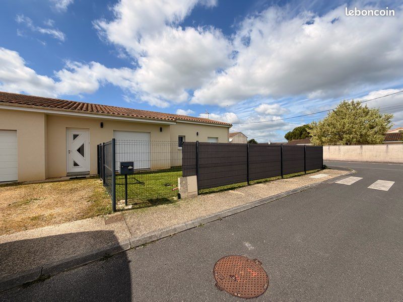 Maison 4 pièces 100 m² · à Neuville-de-Poitou · 100 m² · 225 000 €