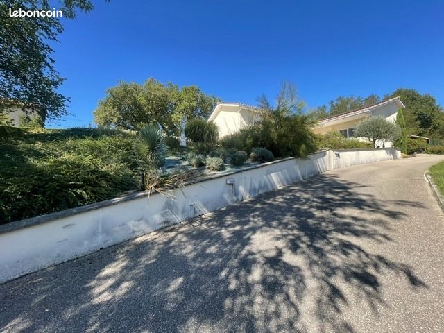 Maison 9 pièces 211 m² · à Salaise-sur-Sanne · 211 m² · 730 000 €