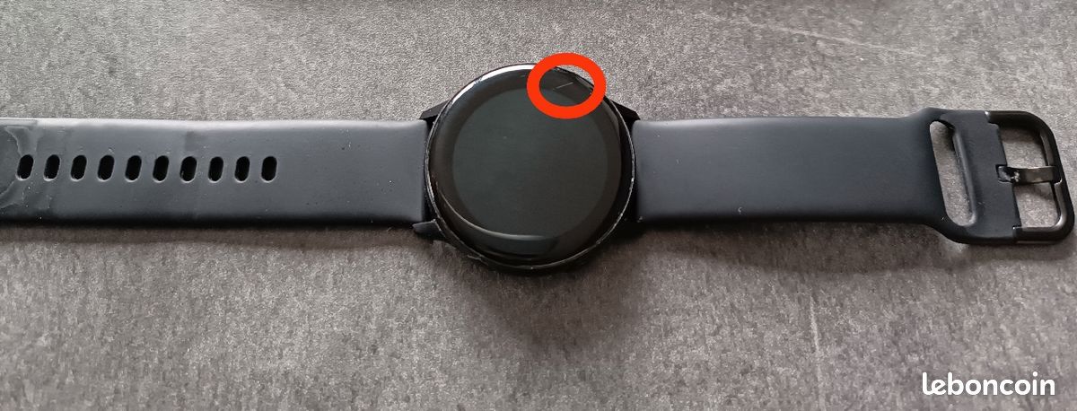 Samsung Galaxy watch active 2
Vendu avec chargeur
Remis à zéro
Fonctionne parfaitement
Juste 1 micro rayure (image 2)